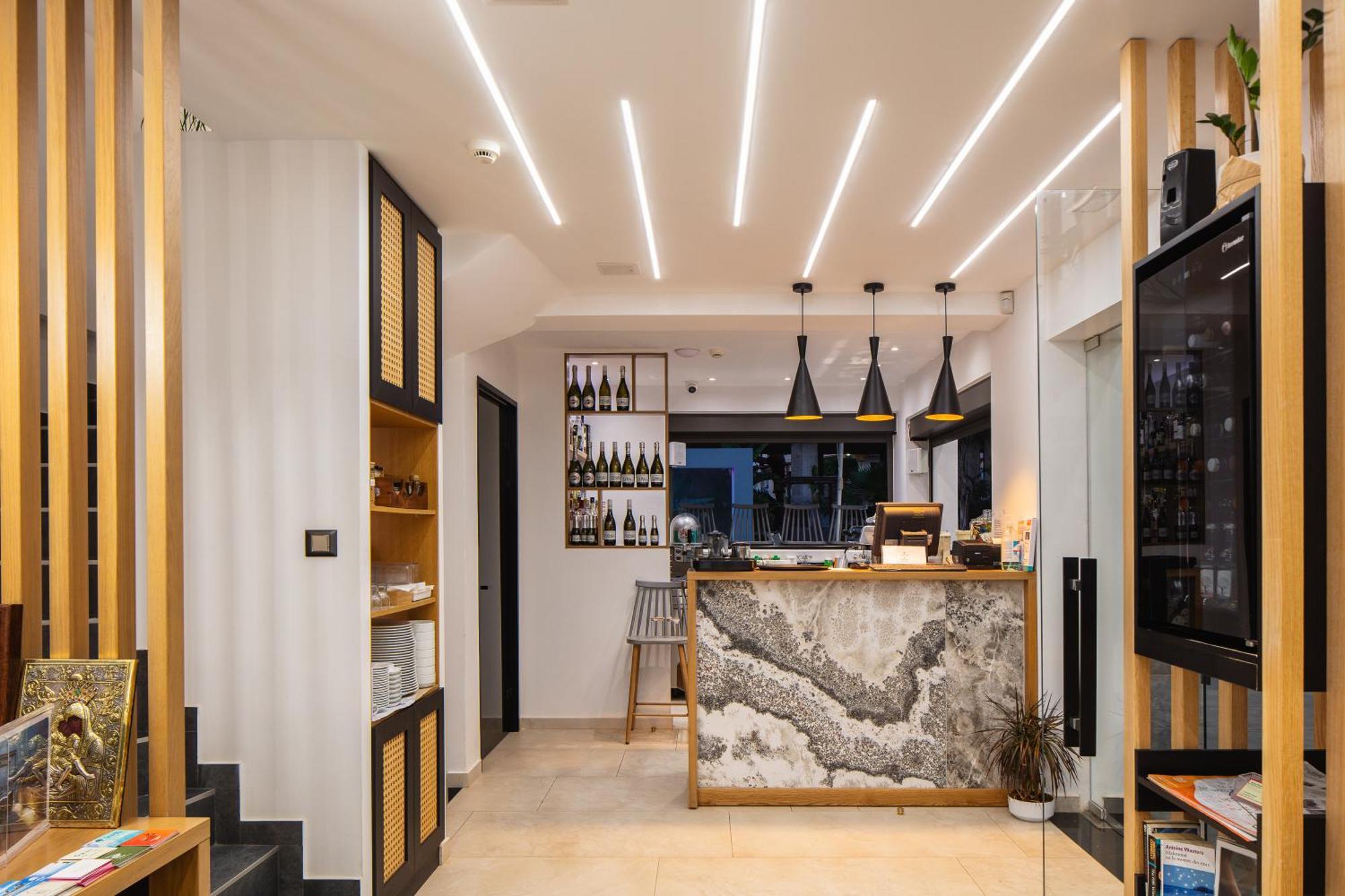 Sapphire Blue Suites Kíssamos Екстериор снимка