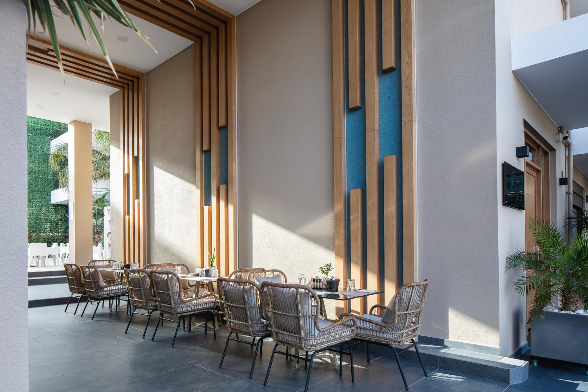 Sapphire Blue Suites Kíssamos Екстериор снимка