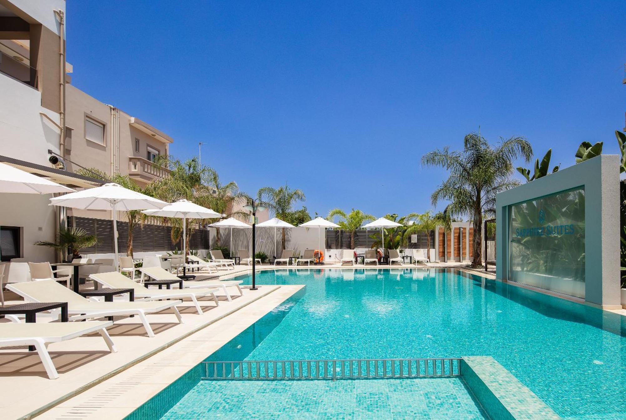 Sapphire Blue Suites Kíssamos Екстериор снимка